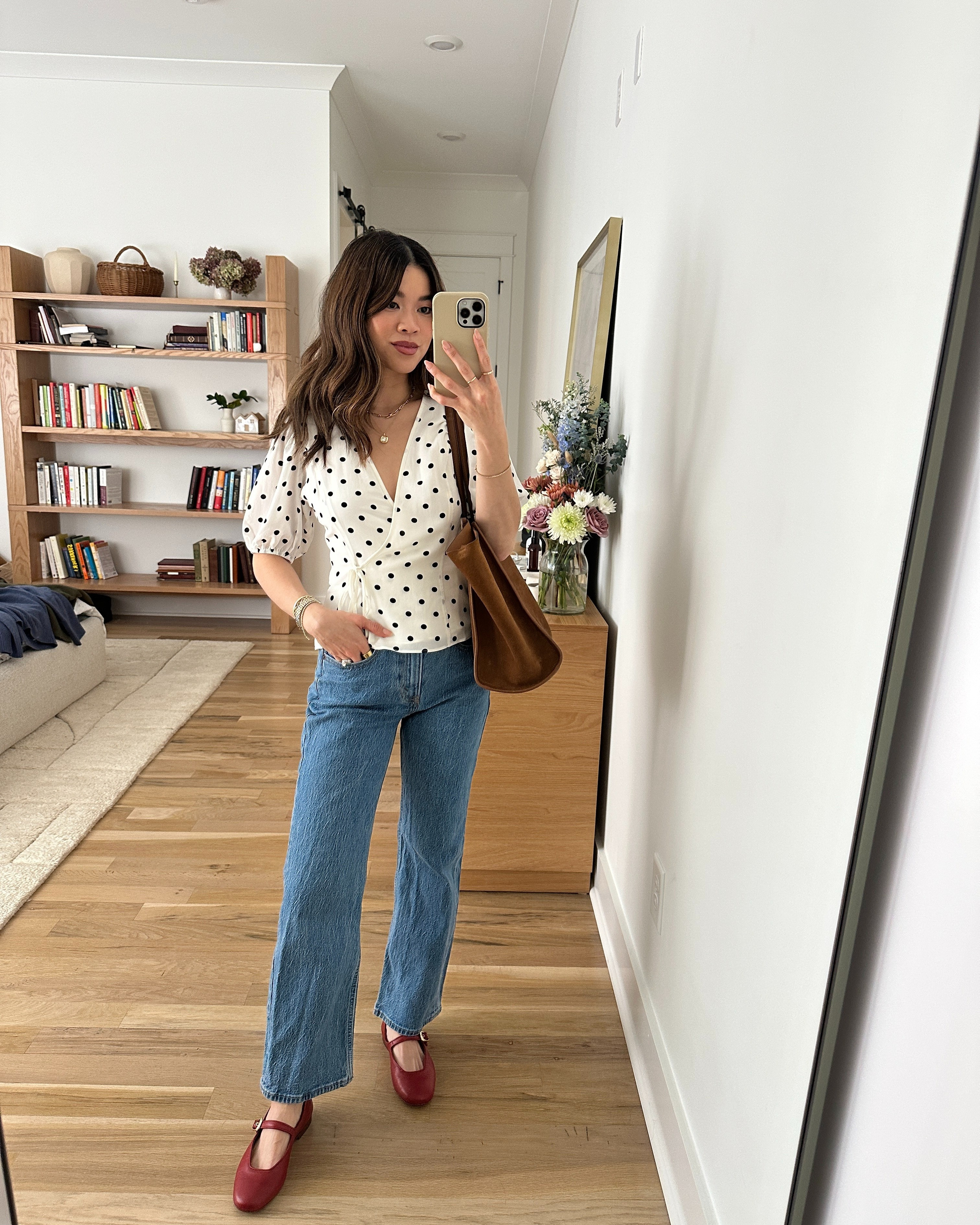  Sizing info:
• jeans size 24 extra short in medium
• blouse size XS

petite fashion, get dressed with me, outfit inspiration, ootd, nashville outfit, Nashville influencer, petite style, vacation style, casual outfits, mom style, petite pants, spring outfits, spring outfit info, spring pants, spring outfit idea, spring top, spring bag, spring sweater, spring shoes, jeans, medium wash jeans, everyday jeans, Abercrombie jeans, spring blouse, polkadot blouse 

 

#LTKSeasonal #LTKWorkwear #LTKootd