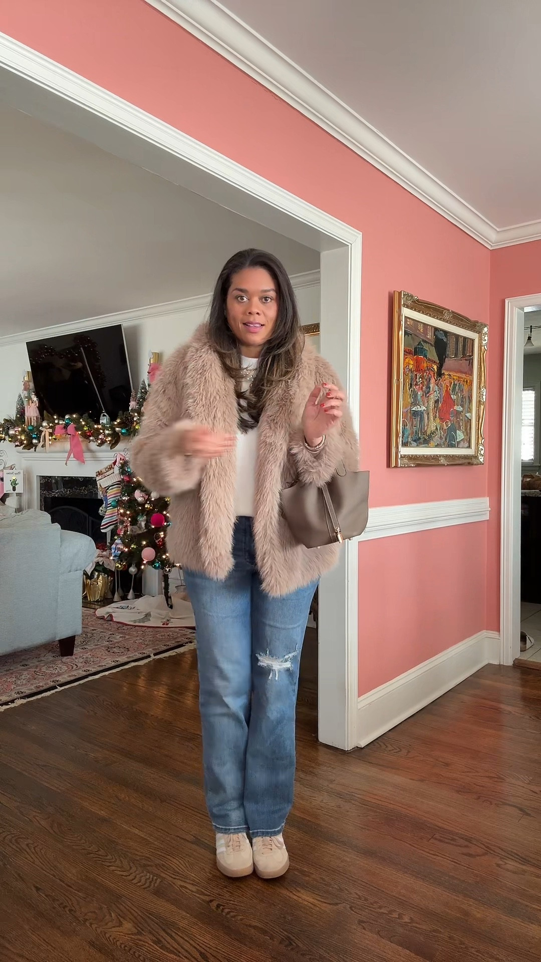 The a casual faux fur mom ootd of the day 👏👏👏

#LTKStyleTip #LTKMidsize #LTKOver40
