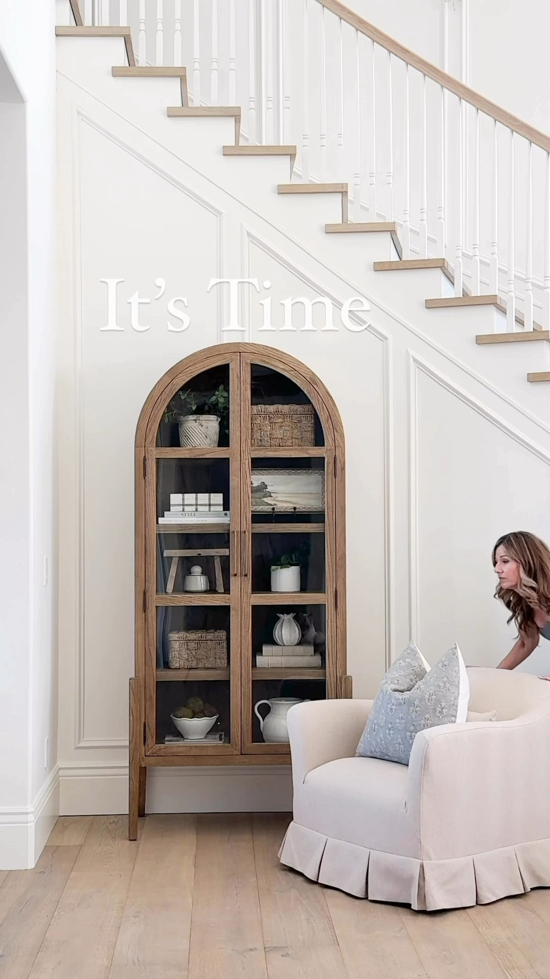 I loved this tree from last year!  I can fit a taller tree in my entry, but I wanted an 8’ to have it feel cozier!  My youngest son always thinks bigger is better!  He wants a taller tree this year and I’ve agreed to a 9’, but don’t have the tree yet!  We loved this one and are definitely keeping it!  If you are in the market, this one 100% looks like a real tree and comes in multiple heights!  

Tree Details~
-King of Christmas 8’ Alpine Fir
-900 warm white lights
-Includes storage bag and gloves
-Comes with a remote and so easy to turn on and off
-twinkle lights have multi speed function


#LTKHome #LTKHoliday #LTKSeasonal