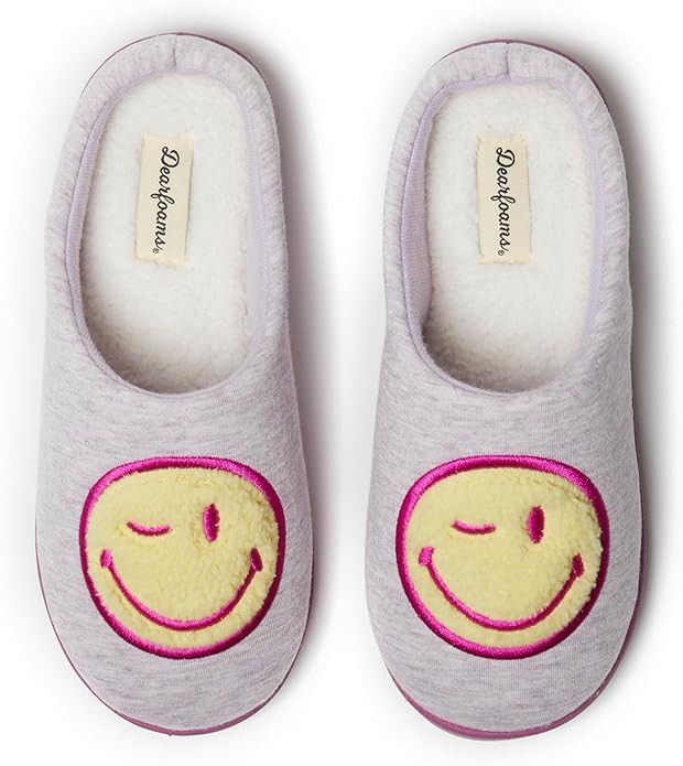 Dearfoams Unisex Adult Smile Icon Retro Preppy Slipper | Amazon (US)