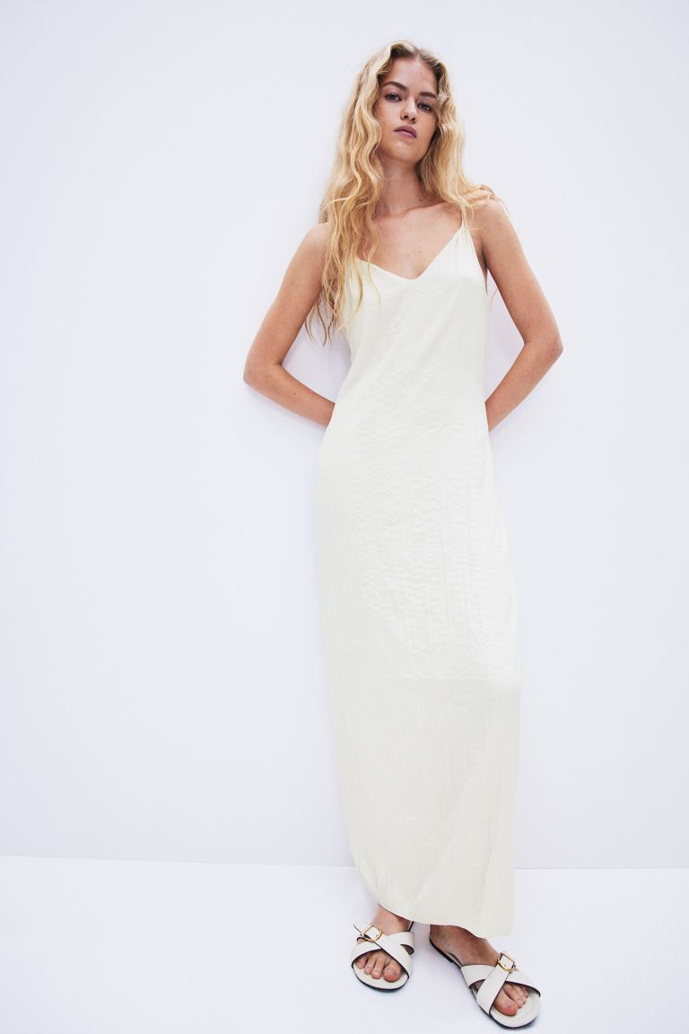 Twist-detail Crinkled Satin Dress - V-neck - Sleeveless - Cream - Ladies | H&M US | H&M (US + CA)