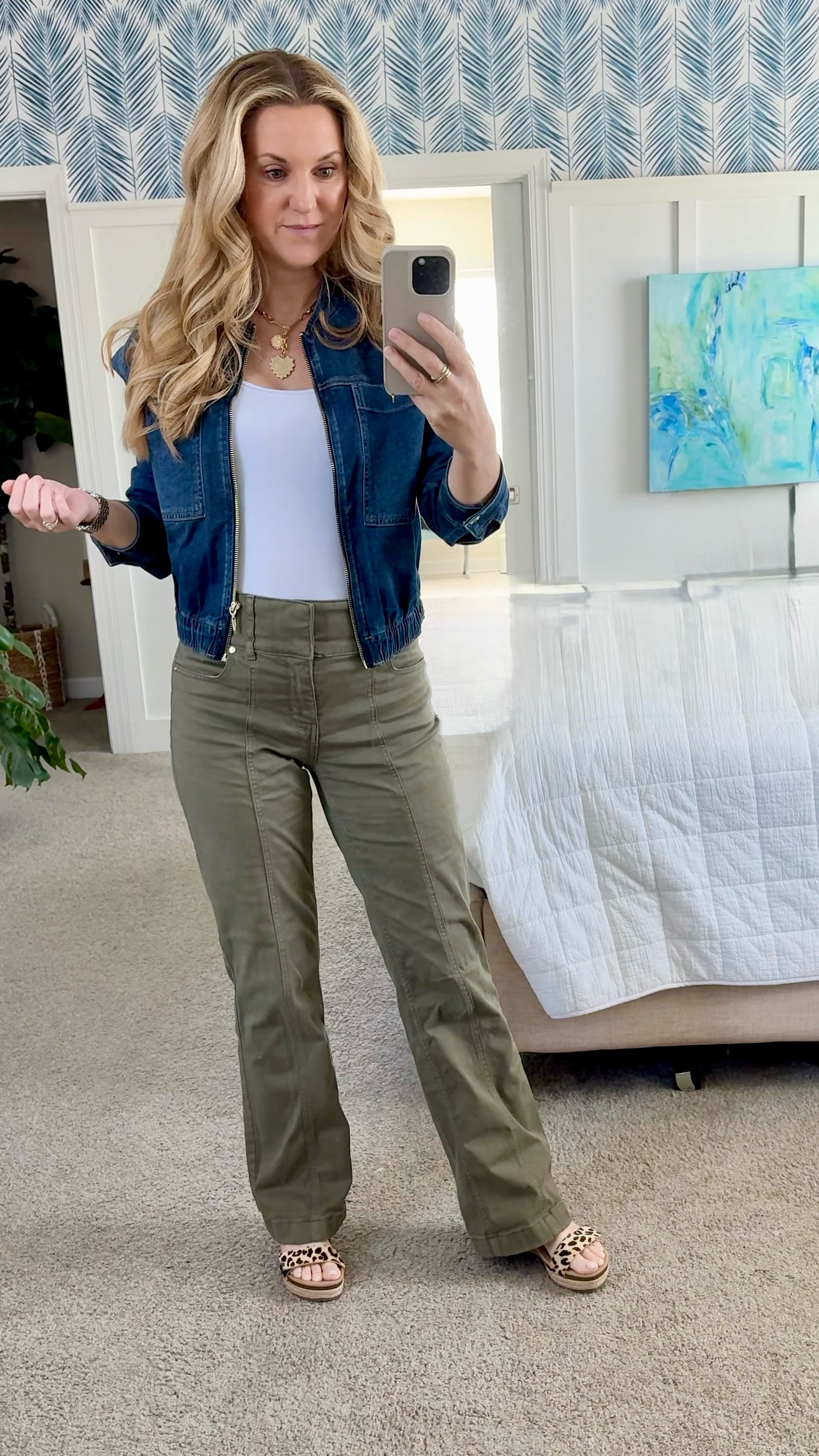 Favorite Olive green jeans on repeat!

Cropped denim. Bomber jacket is another favorite!

Wearing size 2 pants -true to size
XS Jacket-true to size

36/6-6.5 shoes

#LTKHome #LTKOver40