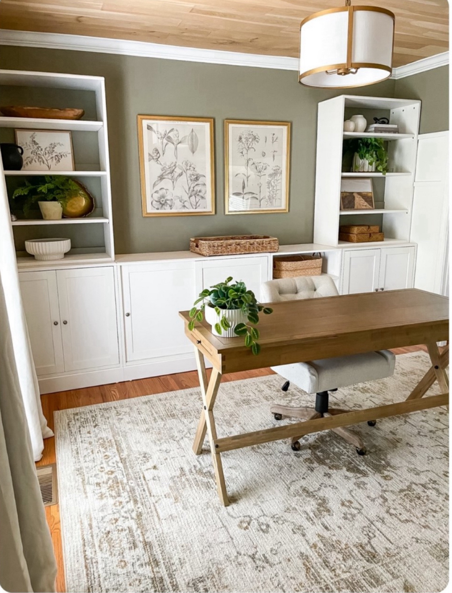 My office 
The rug has a beautiful vintage feel with neutral colors and a nonskid backing and it’s on sale today 30% off (sale ends 7/13)


#LTKSaleAlert #LTKSummerSales #LTKHome