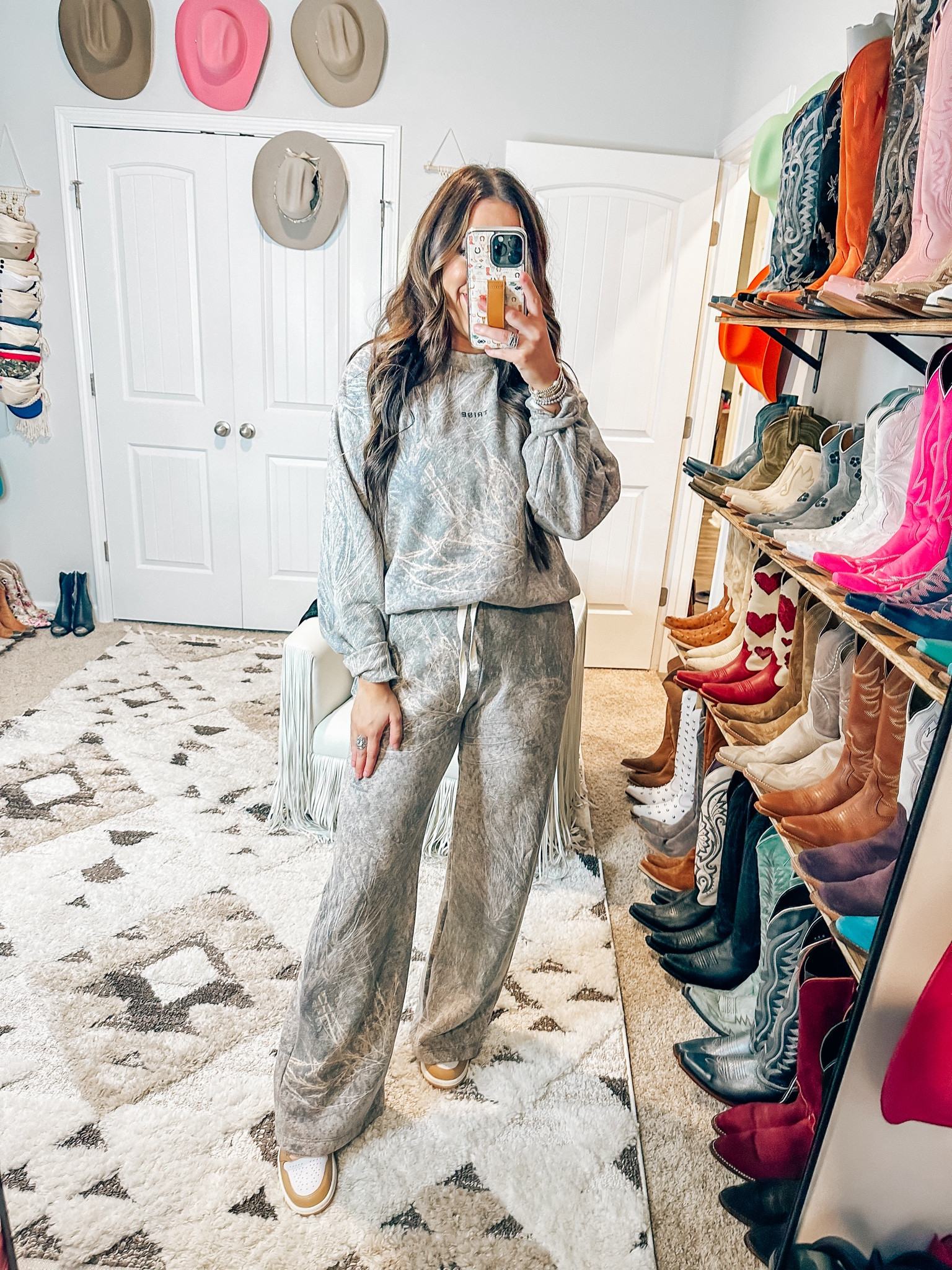 Camo set brush print from tribe Kelley - crewneck sweatshirt and wide leg sweatpants￼

#LTKStyleTip #LTKFitness #LTKTravel