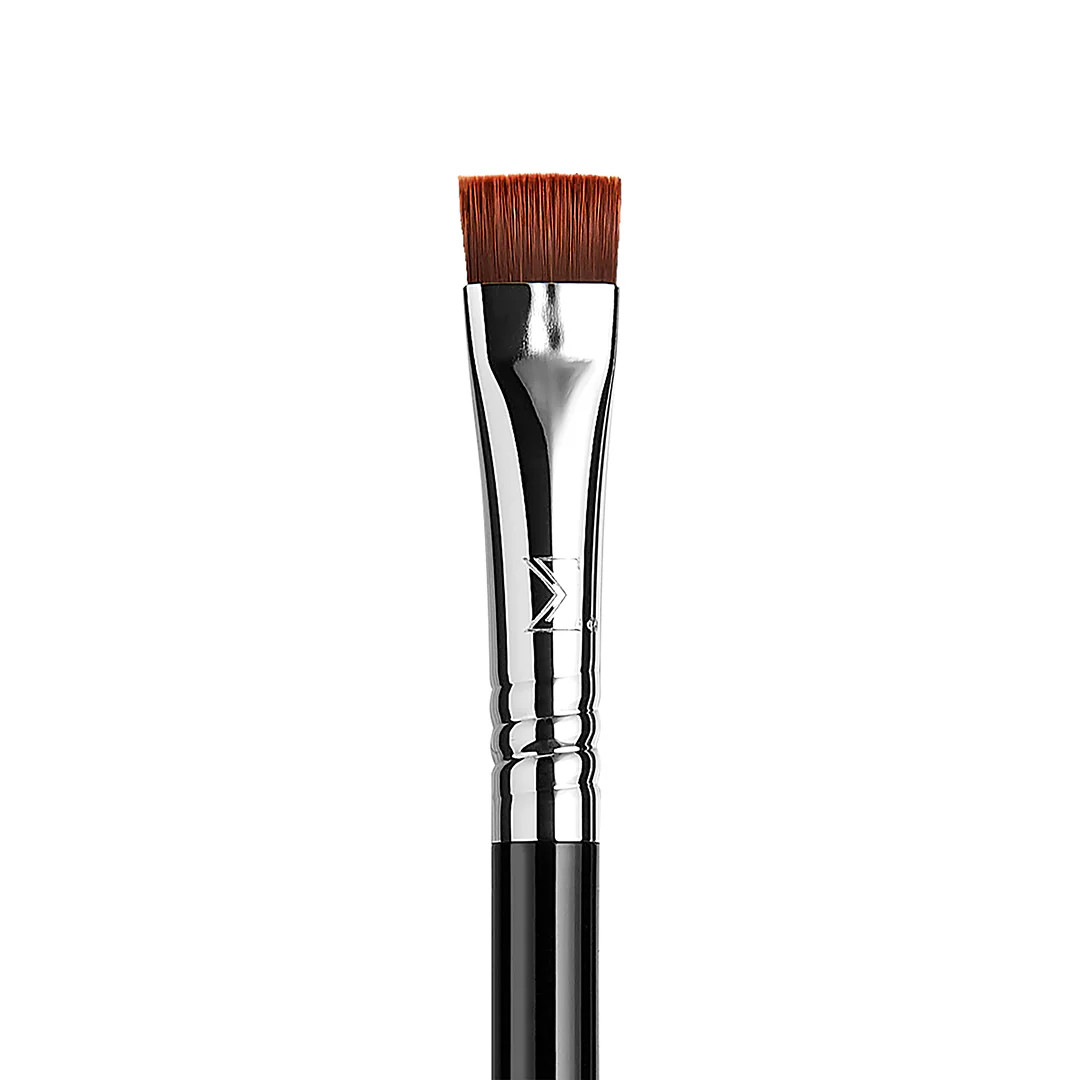 E15 FLAT DEFINER BRUSH | Sigma Beauty