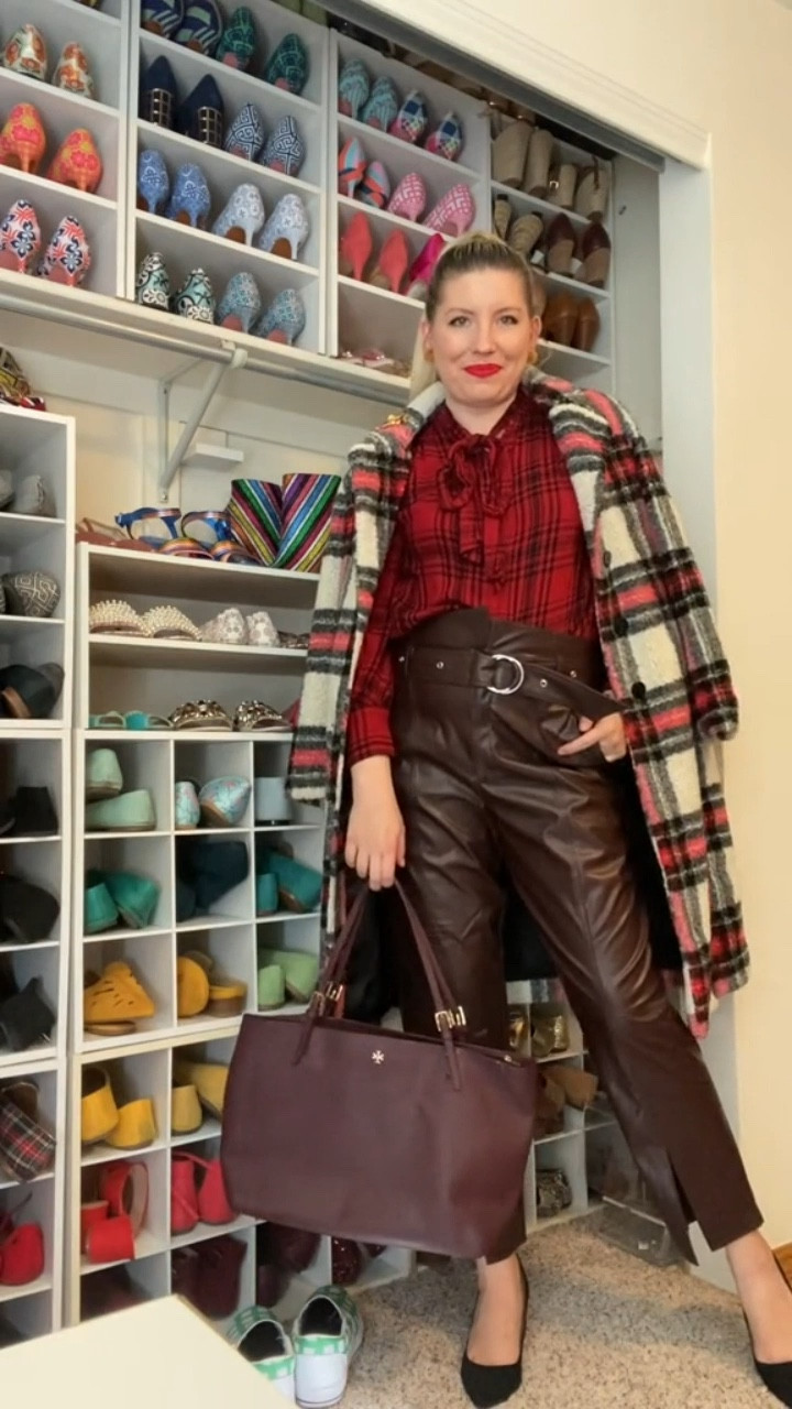 What better than a plaid? Two plaids. I’m generally not the biggest pattern mixer, but sometimes a second pattern just makes more sense than a solid. 

#LTKHoliday #LTKSeasonal #LTKstyletip