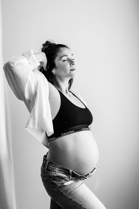 Another fave from recent maternity shoot: CK bra (TTS although I could have gotten a medium and this is a large—currently 36C/D during pregnancy). White button down and Mother Tomcat jeans (with some similar styles from
Abercrombie linked during their sale!). 

#LTKbump #LTKsalealert #LTKFind