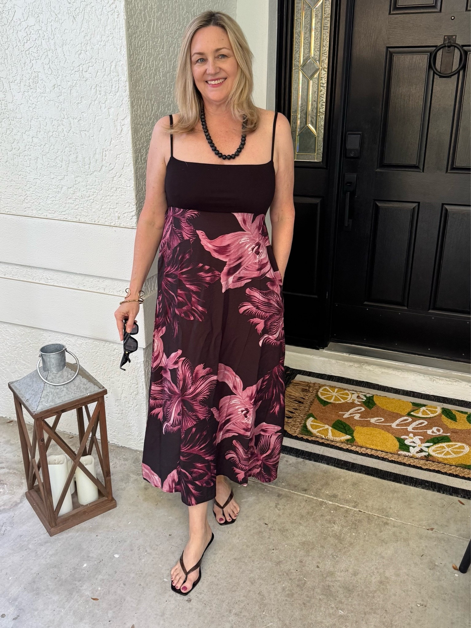 Summer dress and jelly kitten heels on sale

#LTKootd #LTKSeasonal #LTKMidsize