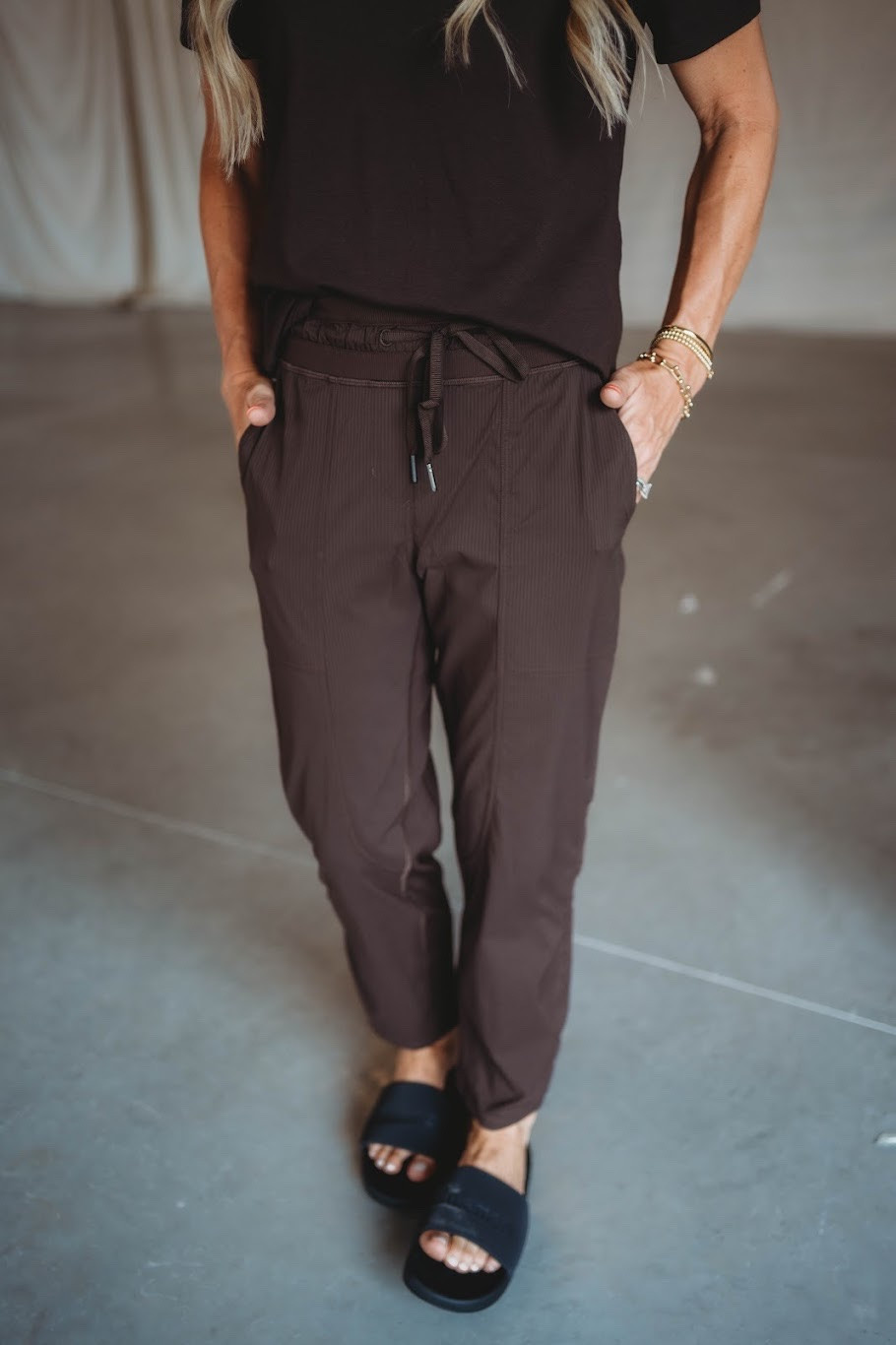 Joggers

fall activewear

fall transitional outfits  fall fashion  lululemon  mom style  casual outfit  fall trends  early fall outfit  leggings  gym outfit  workout clothes

#LTKActive #LTKShoeCrush #LTKStyleTip