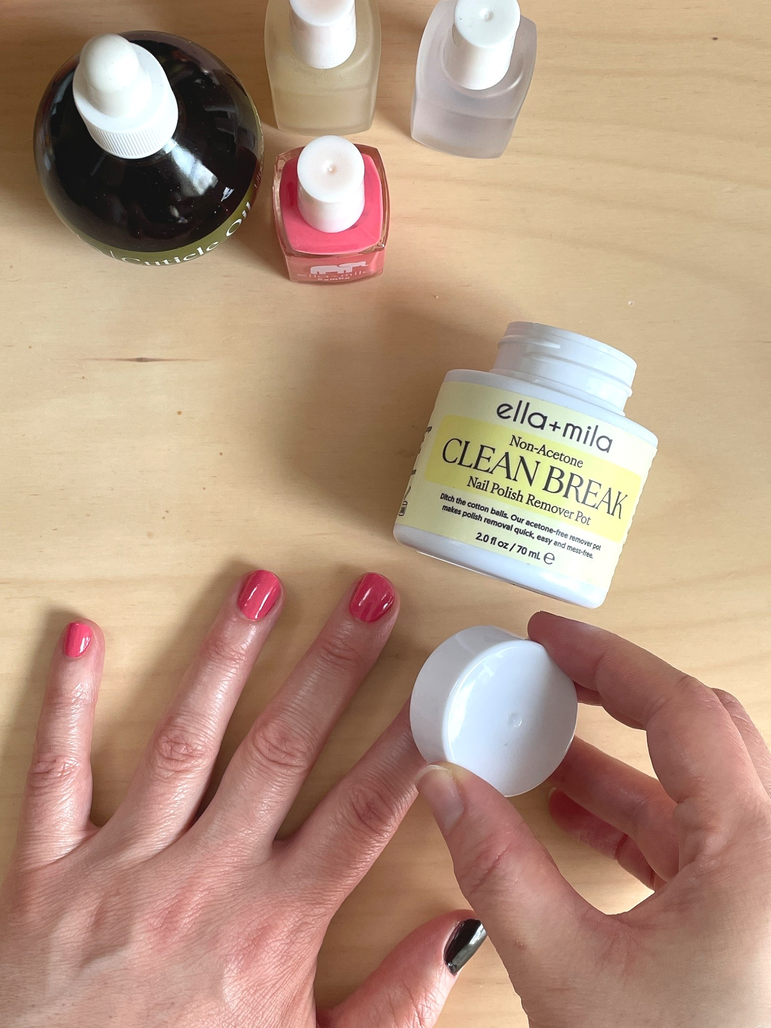 Willing Spring to come with ella+mila nail polish in pinktini and making it an easy transition thanks to their new Clean Break Nail Polish remover pot. No cotton balls needed!

#ad, #ellamila, #ellamilapartner

#LTKBeauty #LTKgrwm #LTKSeasonal