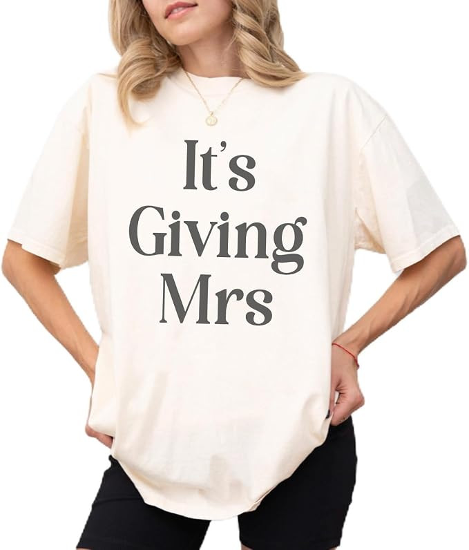 Its Giving Mrs T-Shirt - Bride to Be Shirt, Engagement Top, Bachelorette Party Shirts for Bride, ... | Amazon (US)
