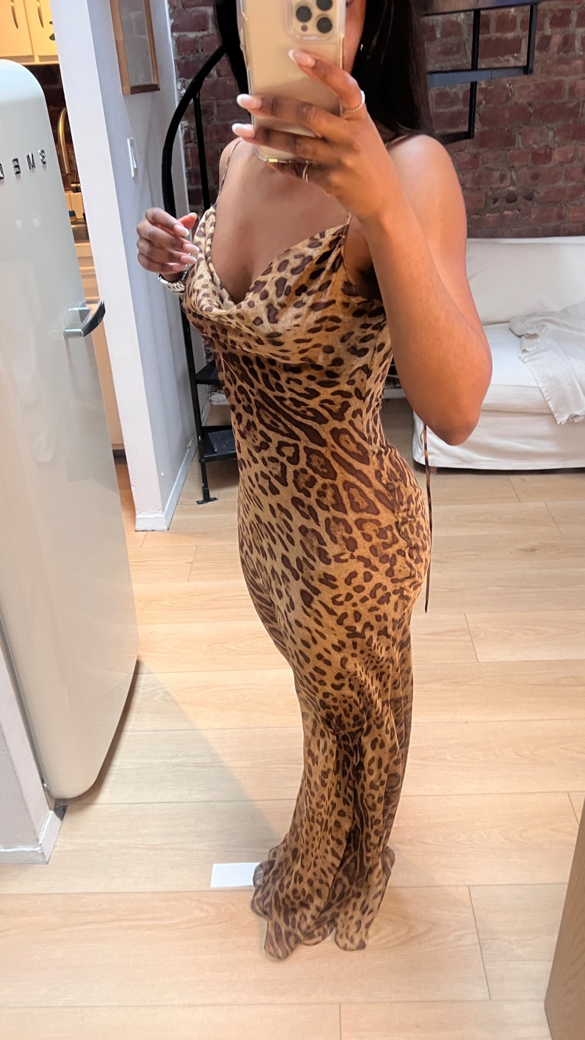 I’ve had this dress on my wishlist for 3 years and the way it sits…no regrets 😊