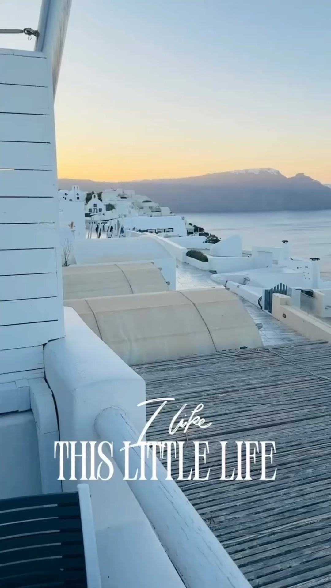 If you are wondering if you should go to Santorini it’s a hard yes! Go explore early morning (shops are open) auntie about 11am when the crowds start up then back in the evenings again it dies down. It was a dream-artist canvas of colors flowing.
#art #greece #styles #architecture #fashion