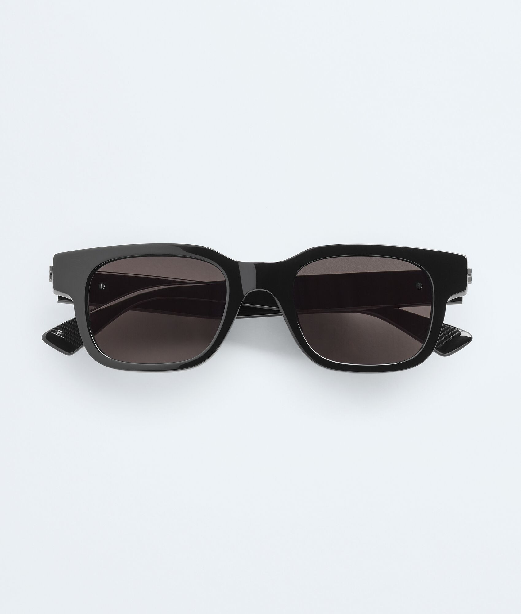 Classic Squared Sunglasses in Black/grey | Bottega Veneta US | Bottega Veneta
