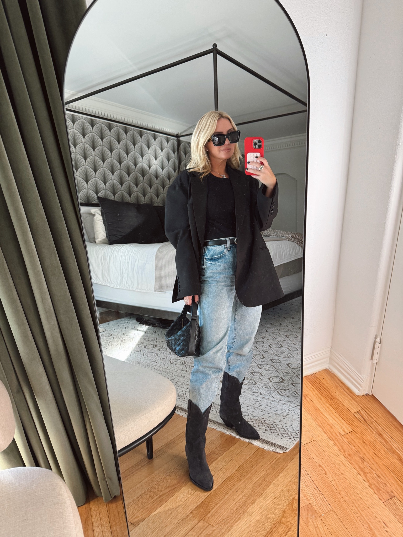 Check a few gifts off your list this season with luxe finds from @24s #24s #ad