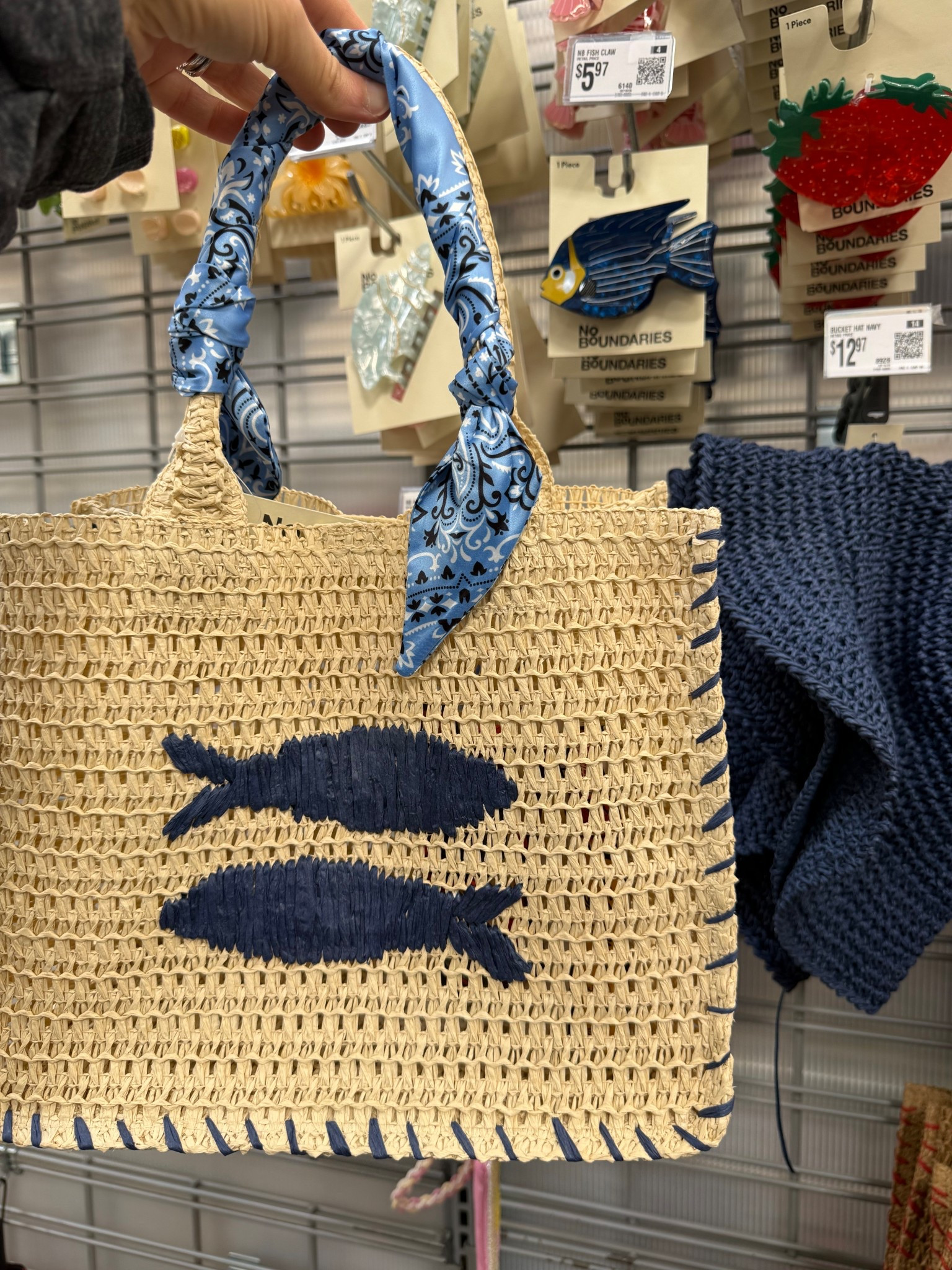 🐠 🐟 Cutest straw bag 

#LTKSpringSale #LTKSeasonal #LTKTravel