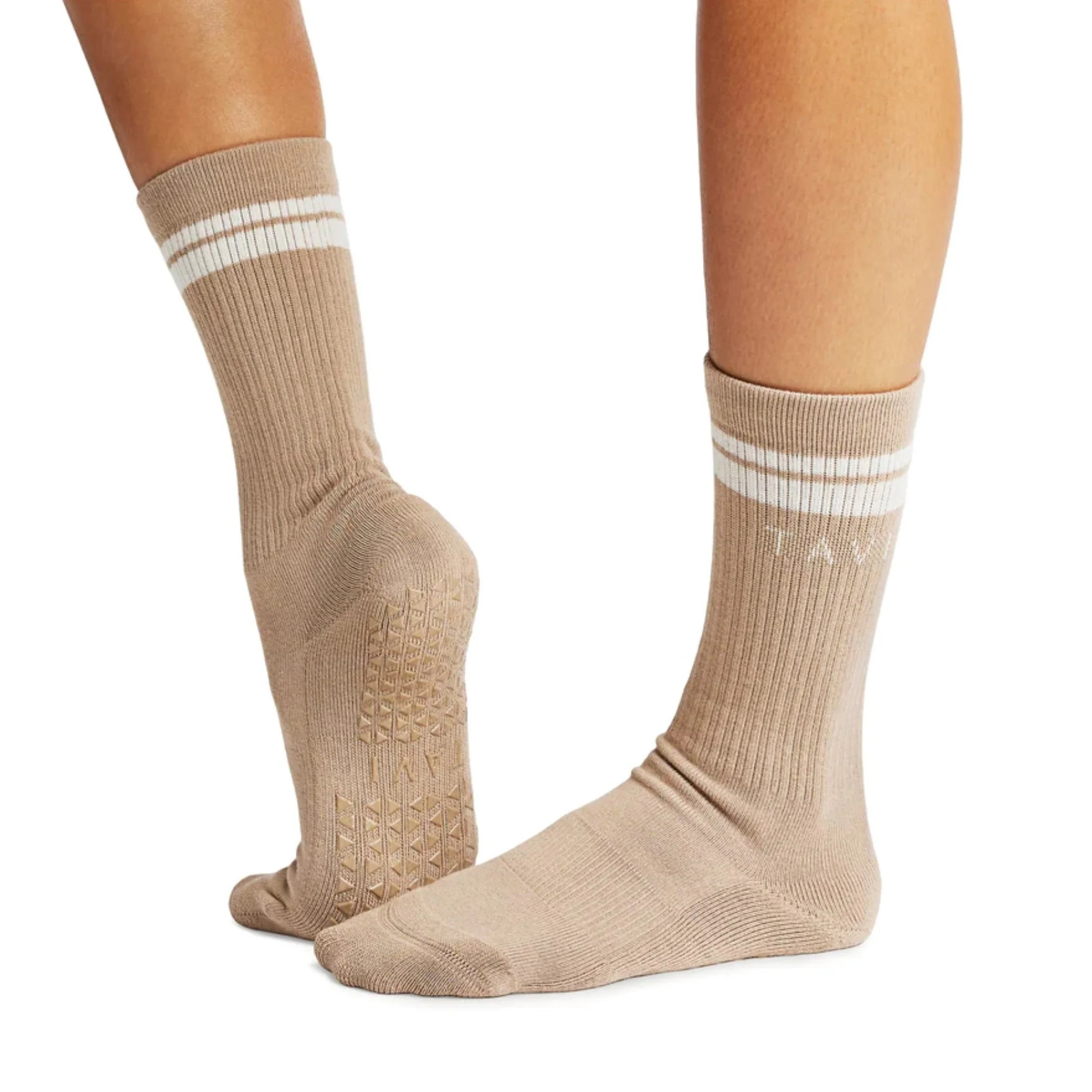 Kai Crew Grip Socks - Latte Stripe (Pilates / Barre) | simplyWORKOUT