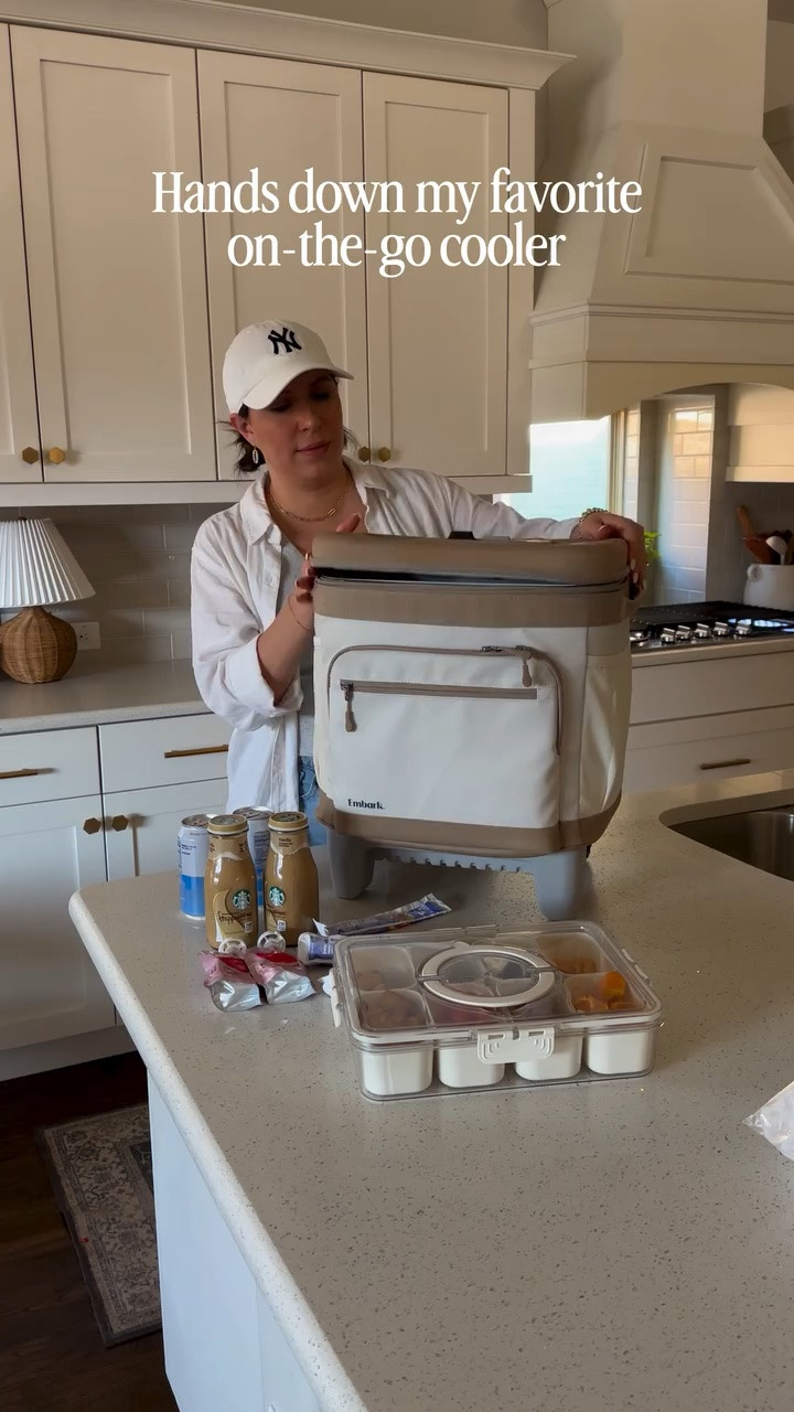 One of those purchases I’ll never regret 🙌 comment COOLER for the link / comenta ENLACE

For the pool, the beach, picnics, road trips, game days, this cooler goes anywhere! I love that it has a removable liner for easy cleaning and the top opening and cup holders are so convenient. I’ve had it for two years and it’s still my favorite. I often fill it up and just pack it in the car trunk for cold drinks and snacks on-the-go. 

#summermusthaves #poolbag #bestcooler #summerfinds