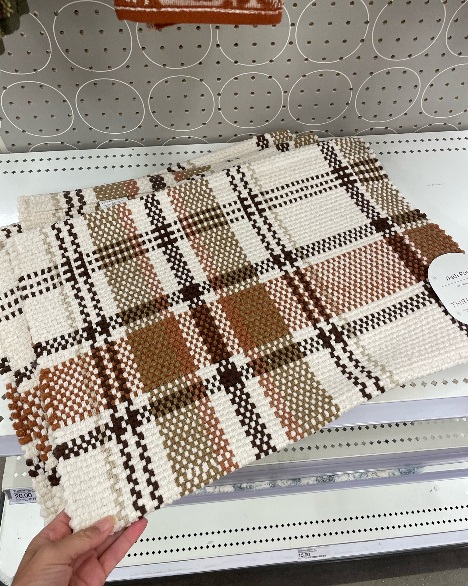 NEW TARGET FALL BATHROOM DECOR 🍂🤎

The fall colors, warm textures, and elevated details in these Target bathroom finds are giving the prettiest cozy, high-end vibes. ✨ Perfect if you want an easy fall bathroom refresh without completely redoing the space.

Think warm fall decor, textured accents, and those little seasonal touches that make your bathroom feel extra inviting for fall.

Save this for your next Target run, share it with someone who loves seasonal home decor, and follow me for more Target home finds, fall decor, and affordable home styling.

✨ You MUST be FOLLOWING me before requesting links so they can be sent automatically!

#TargetHome #TargetFinds #FallDecor #BathroomDecor #FallHomeDecor #HomeDecorFinds #TargetStyle #HomeDecor

@Target

#LTKSeasonal #LTKHome