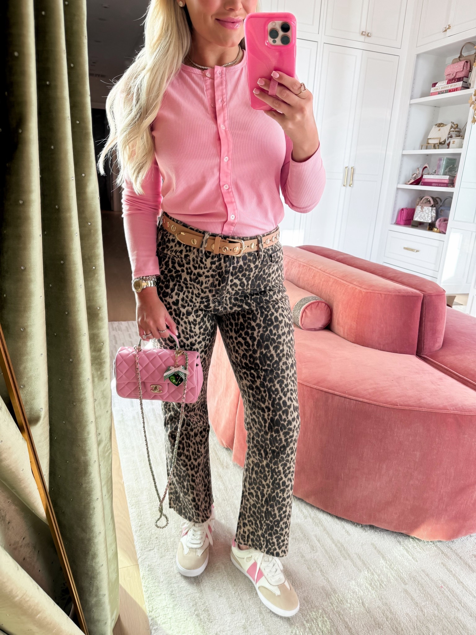 Easy spring outfit 🌸🩷

#LTKootd #LTKPetite #LTKgrwm