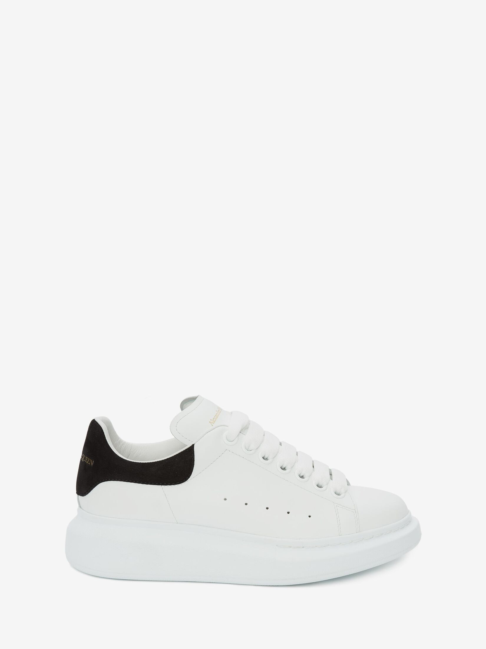 Women's Oversized Sneaker in White/black | Alexander McQueen