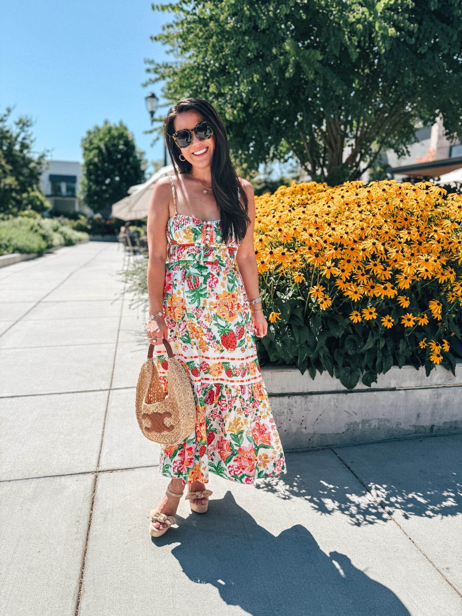 Farm Rio dresses on sale
Summer dress
Petite dress
Midi dress


#LTKOver40 #LTKSeasonal #LTKSaleAlert