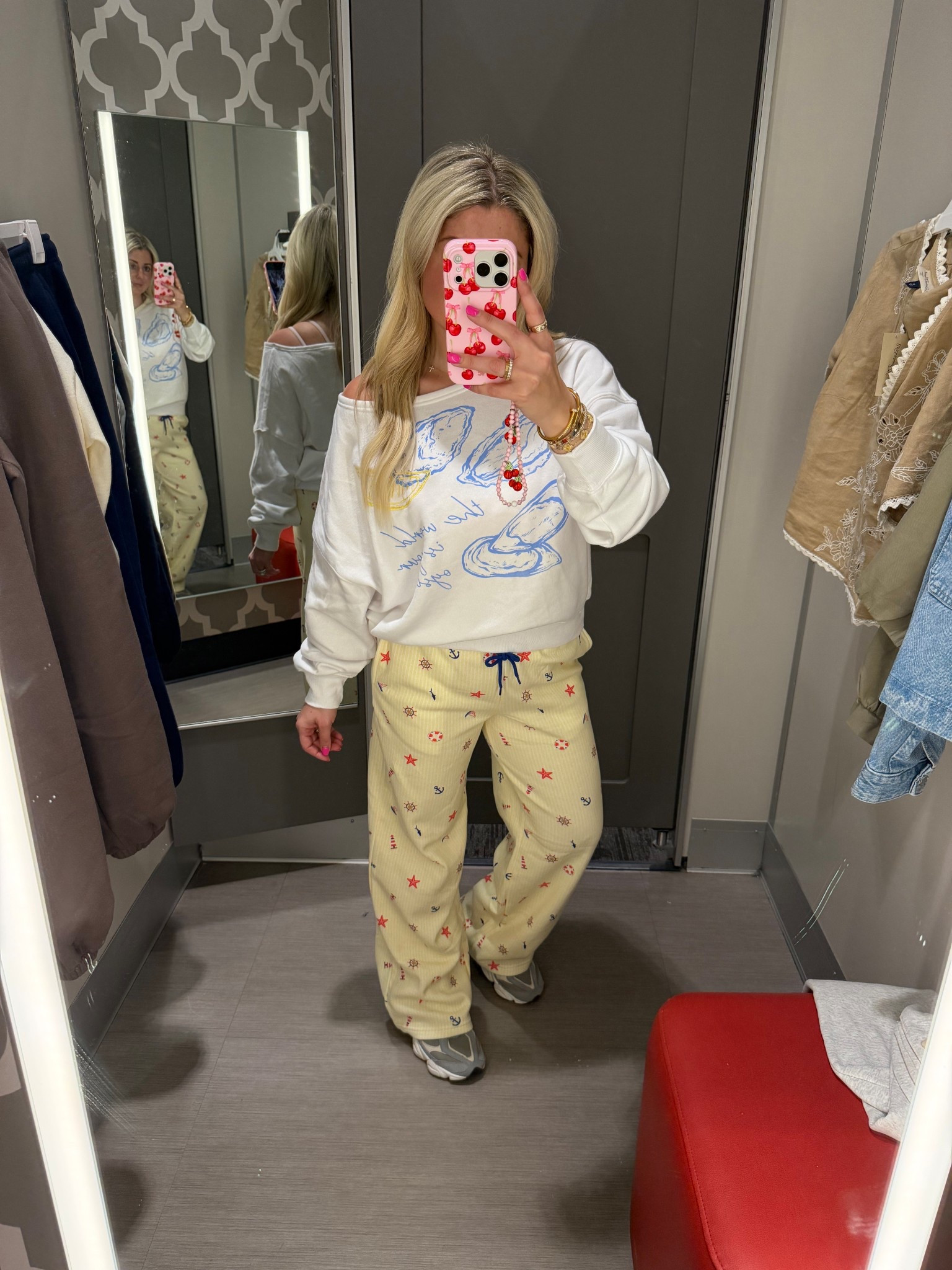 New @Target outfit
Size small
