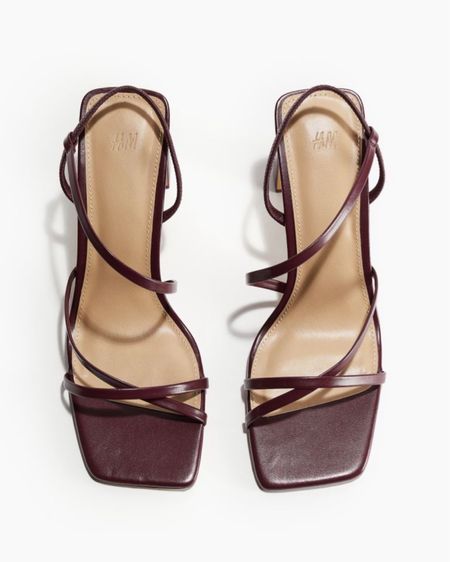 Brown strappy heeled sandals 

#LTKfindsunder50 #LTKSeasonal #LTKshoecrush