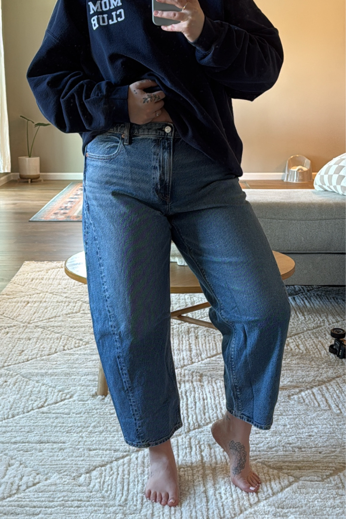 This is your sign to try barrel jeans!!
The fit of these is just perfect. 
Jeans: 14 regular (true to size)
I’m 5’ 10” and these hit a little cropped which I wanted!
#aerie #americaneagle #barreljeans 


#LTKStyleTip #LTKFindsUnder50 #LTKMidsize