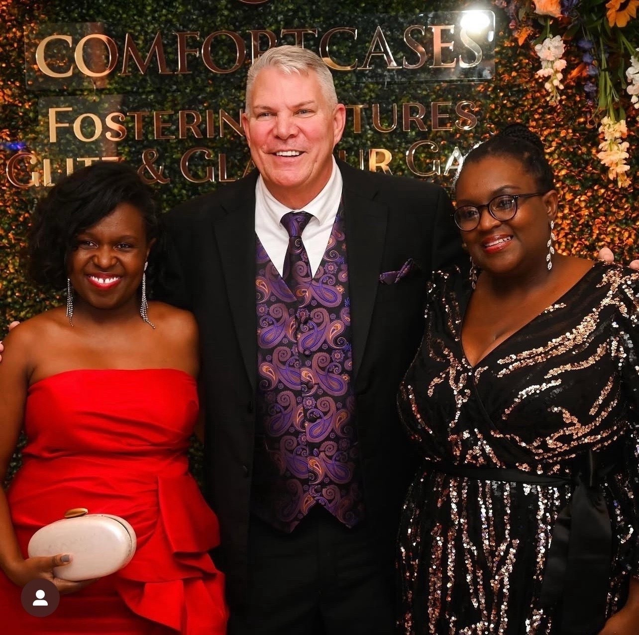 SecretsofYve: Please support  my nonprofit as I partner with the CEO & Founder of Comfort Cases Rob to provide menstrual support for youth in foster care! A recognized CNN Hero who has also been featured on multiple platforms including the @ellendegeneres show, Rob is committed to uplifting the experiences of children within the foster care system nationwide and globally, and we are excited about our partnership with him to assist with alleviating menstrual poverty and maintaining dignity. Above that, it is heartwarming to be in the presence of someone who is truly committed to seeing other human beings treated with respect, and is the epitome of compassion. Here’s to making a difference around the world together! 
Thank you for helping us support our mission to alleviate period/menstrual poverty & postpartum bleeding poverty. To see the work we’ve done since the pandemic, please visit www.patesifoundation.org @patesifdn #Secretsofyve #ltkgiftguide
Always humbled & thankful to have you here.. New posts daily at 3pm & 4:15pm EST. 
CEO: PATESI Global & PATESIfoundation.org
@secretsofyve : where beautiful meets practical, comfy meets style, affordable meets glam with a splash of splurge every now and then. I do LOVE a good sale and combining codes! #ltkstyletip #ltksalealert #ltkfamily #ltku #ltkfindsunder100 #ltkactive #ltkactive #ltkkids #ltkfindsunder50 #ltkover40 #ltkpetite #ltkplussize #ltkhome #ltkswim #ltkitbag #ltkwedding #ltkbaby #ltkshoecrush #ltkbeauty #ltkmidsize #ltktravel #ltkparties #ltkbump #ltkvlog #ltkstorytime #ltkootd #ltkselfcare #ltkdayinmylife #ltkgrwm  #ltkxnsale secretsofyve 


#LTKMens #LTKWorkwear #LTKSeasonal