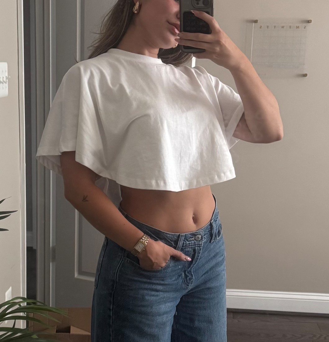 One of my most-worn casual shirts lately!

I love how versatile this top is. Dress it up or down, it works for just about any vibe. The design is simple, but adds an interesting shape to any outfit.

Bonus: it’s super affordable and the quality is thick and luxe. I always feel a little more elevated when I wear it!🤍

I’ll have a similar shirt code below. 

Find it at Zara.com! HOW TO FIND IT— CODE: WHITE | 0858/814/250 

 

#LTKFindsUnder50 #LTKStyleTip