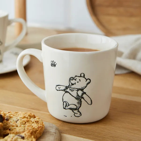 Disney Winnie the Pooh Pooh Mug | Dunelm