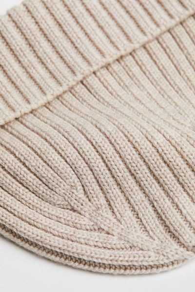 Wool hat | H&M (UK, MY, IN, SG, PH, TW, HK)