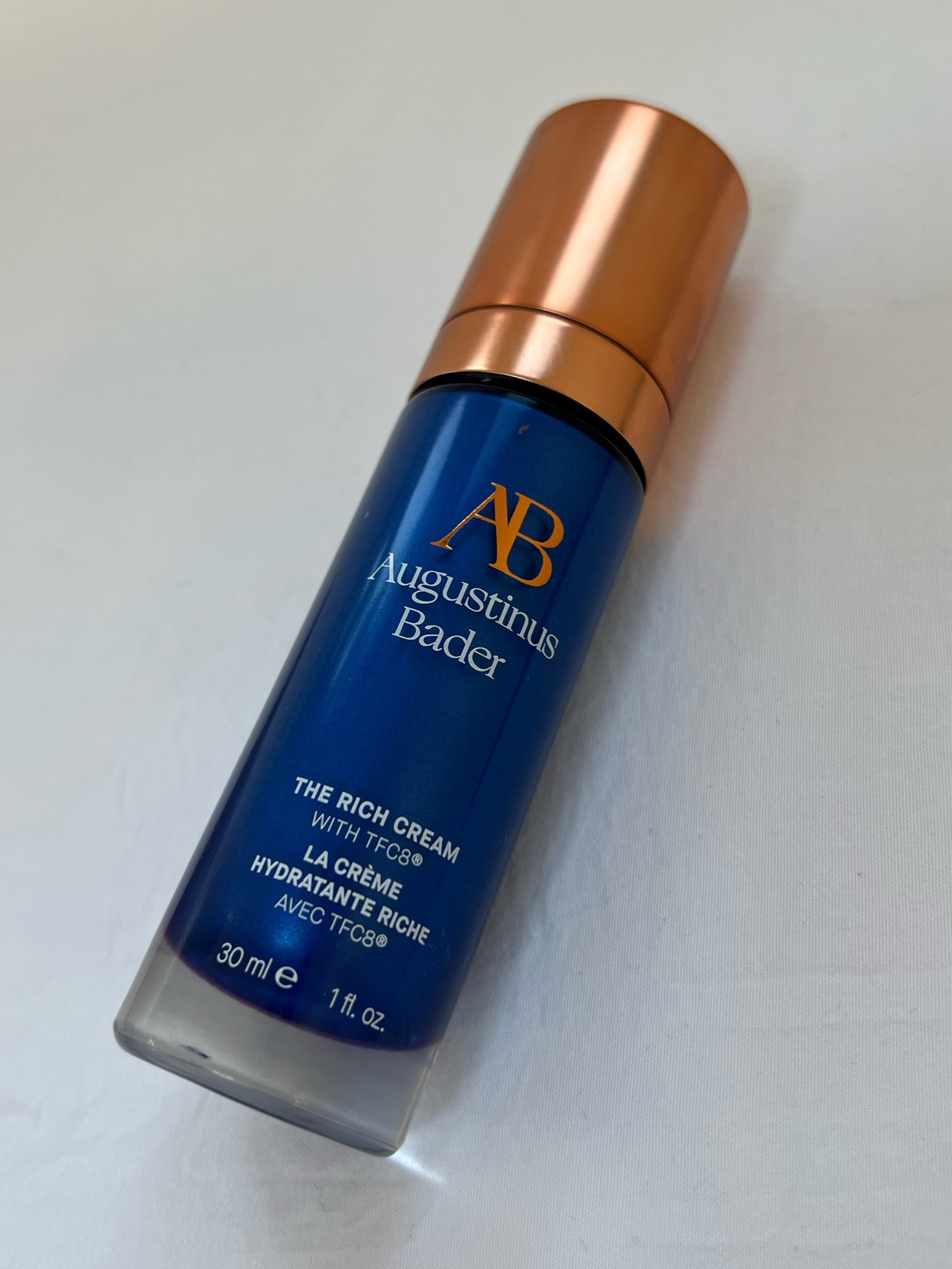 An intensily hydrating moisturizer
Best of the best 

Es una crema costosa pero vale la pena ya que dura muchísimo y les juro la piel es una locura, si no quieren tanto brillo entonces no es para ti 😁 yo la amo

#LTKFind