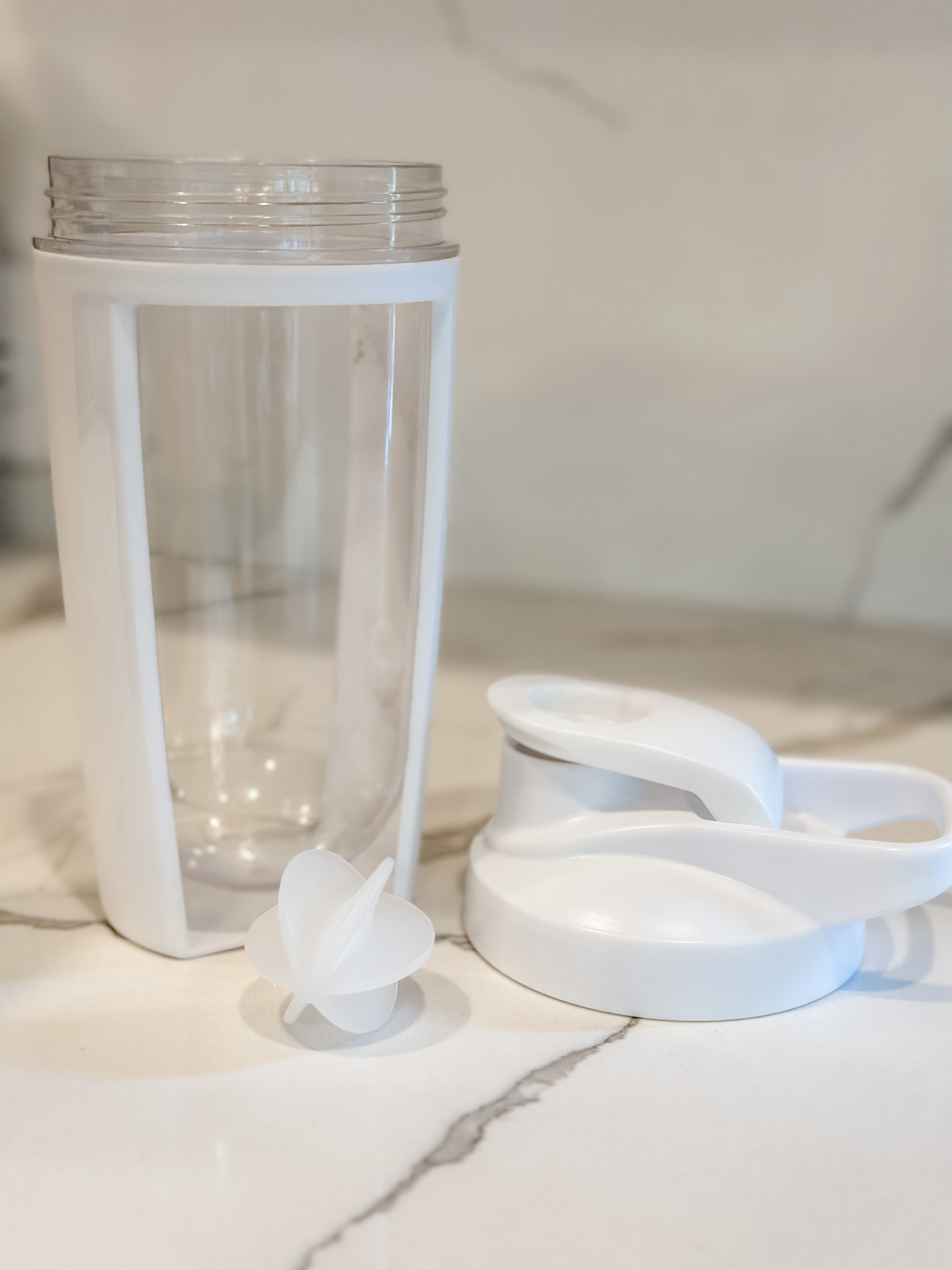 Modern protein shaker bottle 
Gym accessories | gym finds | pre workout 

#LTKFind #LTKFitness