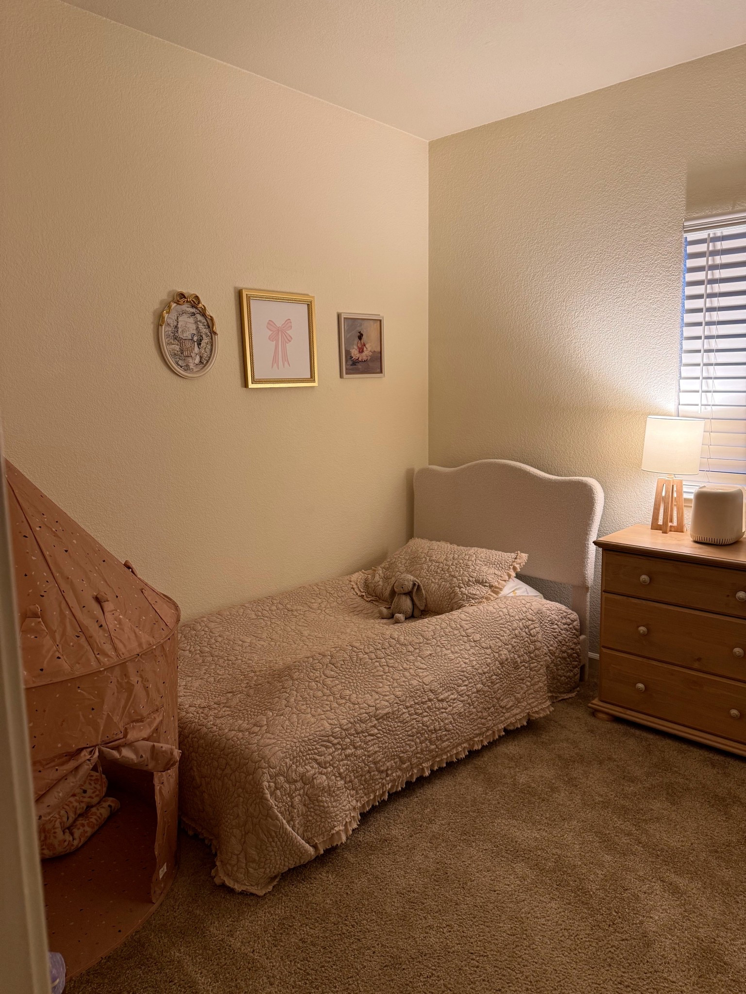 All of Harper’s big girl bedding linked here!! 