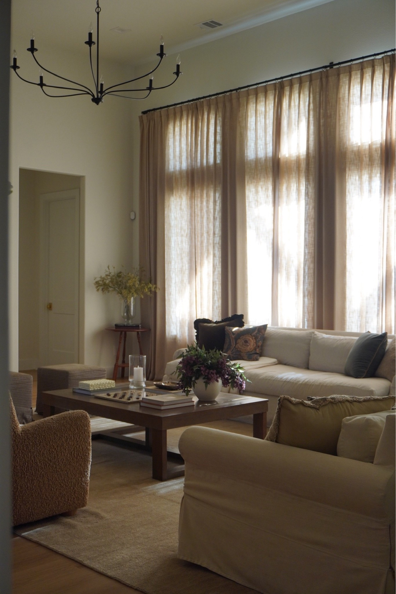 Living room inspo! 

living room, warm living room, neutral living room, living room inspo, living room design

#LTKSeasonal #LTKHome
