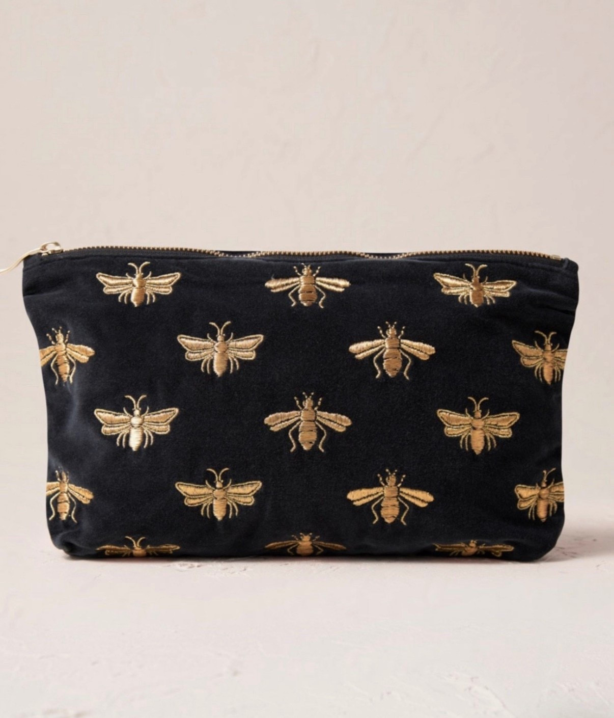 Gift for mom
Makeup bag 

#LTKBeauty #LTKGiftGuide #LTKFindsUnder50