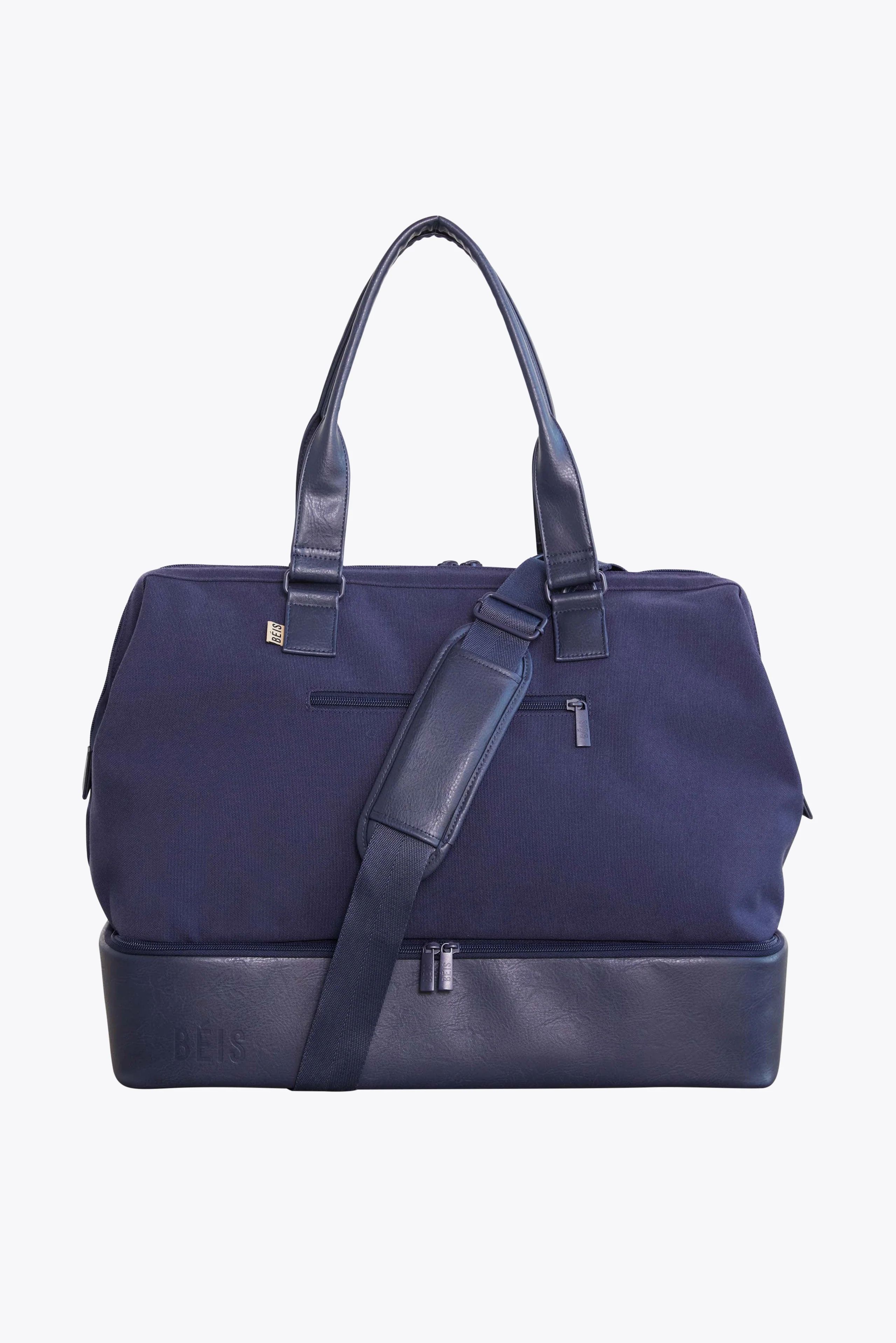BÉIS 'The Weekender' in Navy - Small Blue Weekender Bag & Travel Duffle Bag | BÉIS Travel