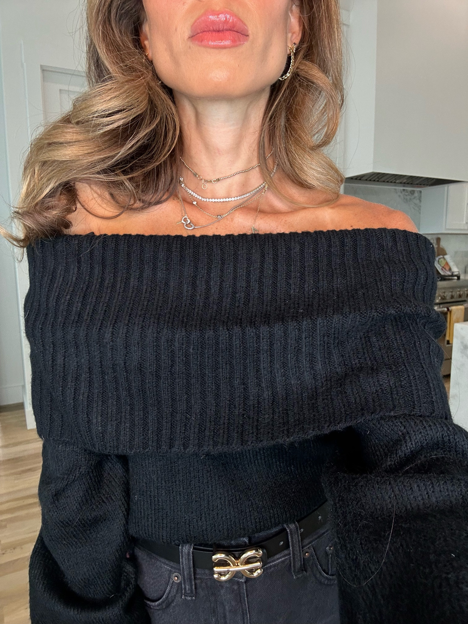 Black off shoulder sweater size xxs code afbelbel 

#LTKSeasonal #LTKFindsUnder50 #LTKFindsUnder100