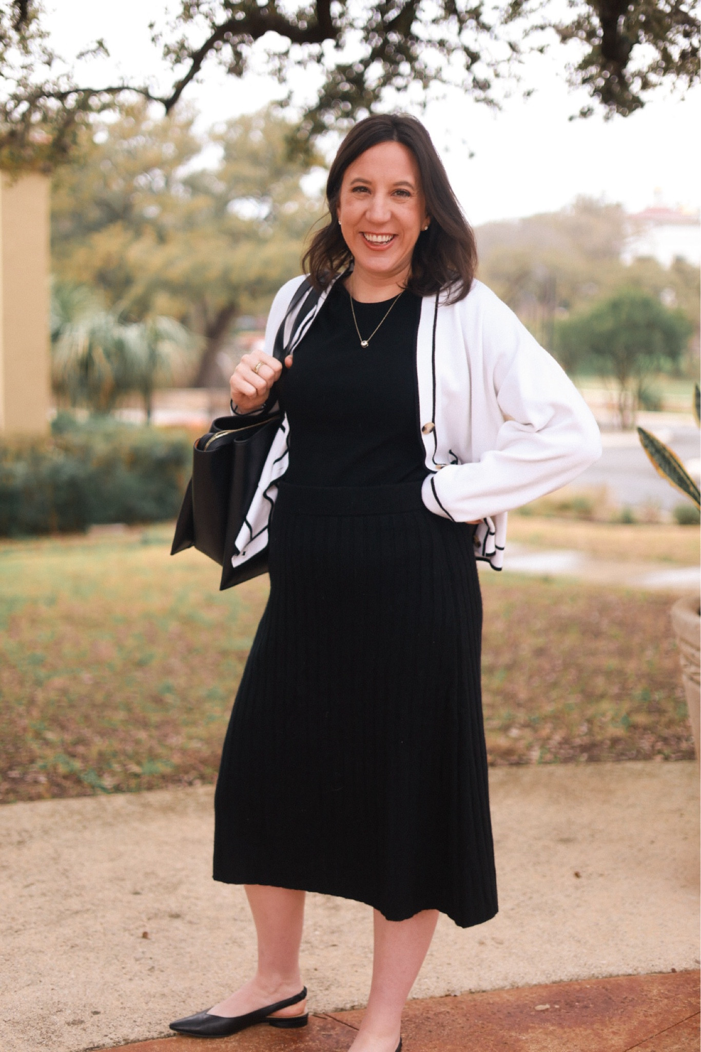 Bump friendly work outfit 

#LTKshoecrush #LTKworkwear #LTKbump