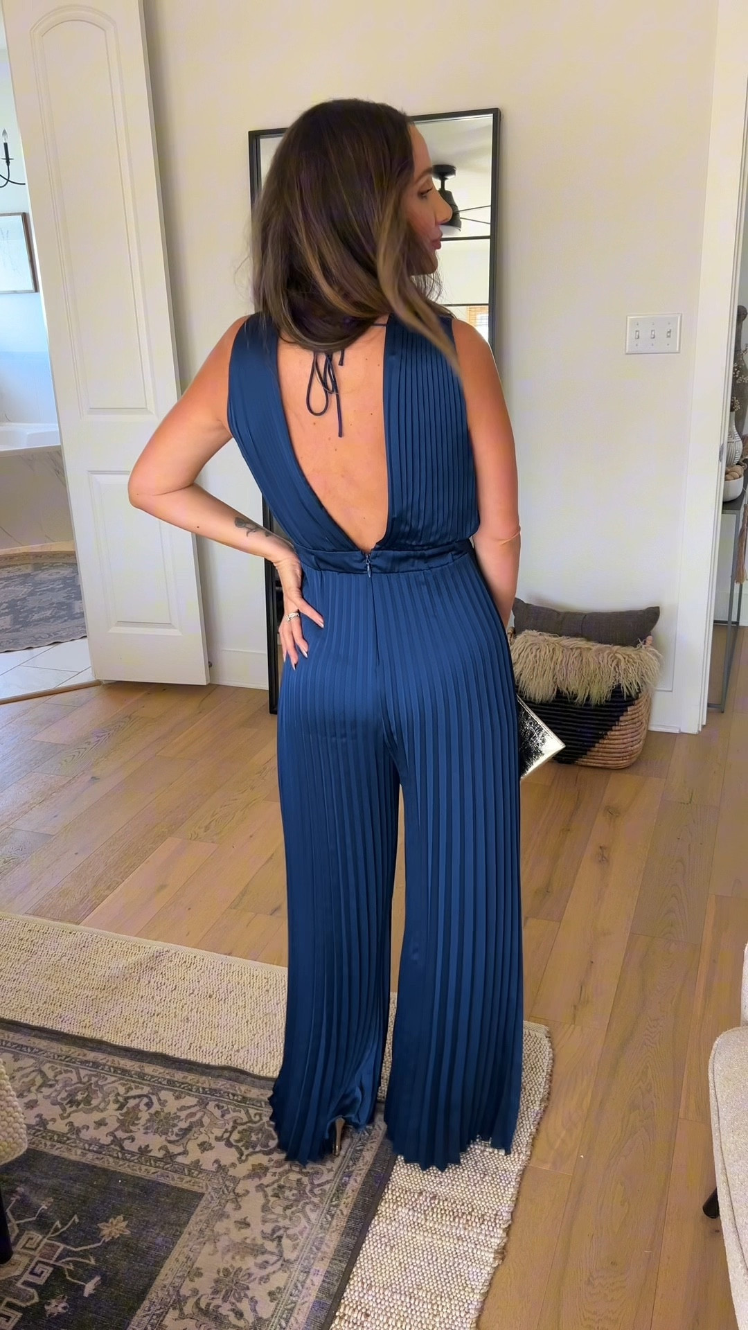 When I tell you THE CONFIDENCE I felt in each of these looks was unreal 👏🏼 I mean it!

Each of these looks were super comfortable, super chic and really made me feel AMAZING. 

Wearing a M in everything! 

#LTKFindsUnder100 #LTKHoliday #LTKSeasonal