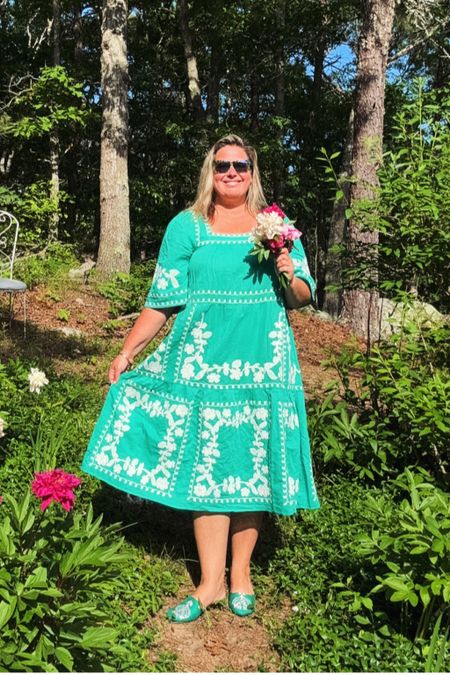 This Sézane dress is a gorgeous green and it is so cool.

Currently sold out, but save this post and check for returns!

#Sézane #sezanelovers

#LTKOver40 #LTKSeasonal #LTKMidsize