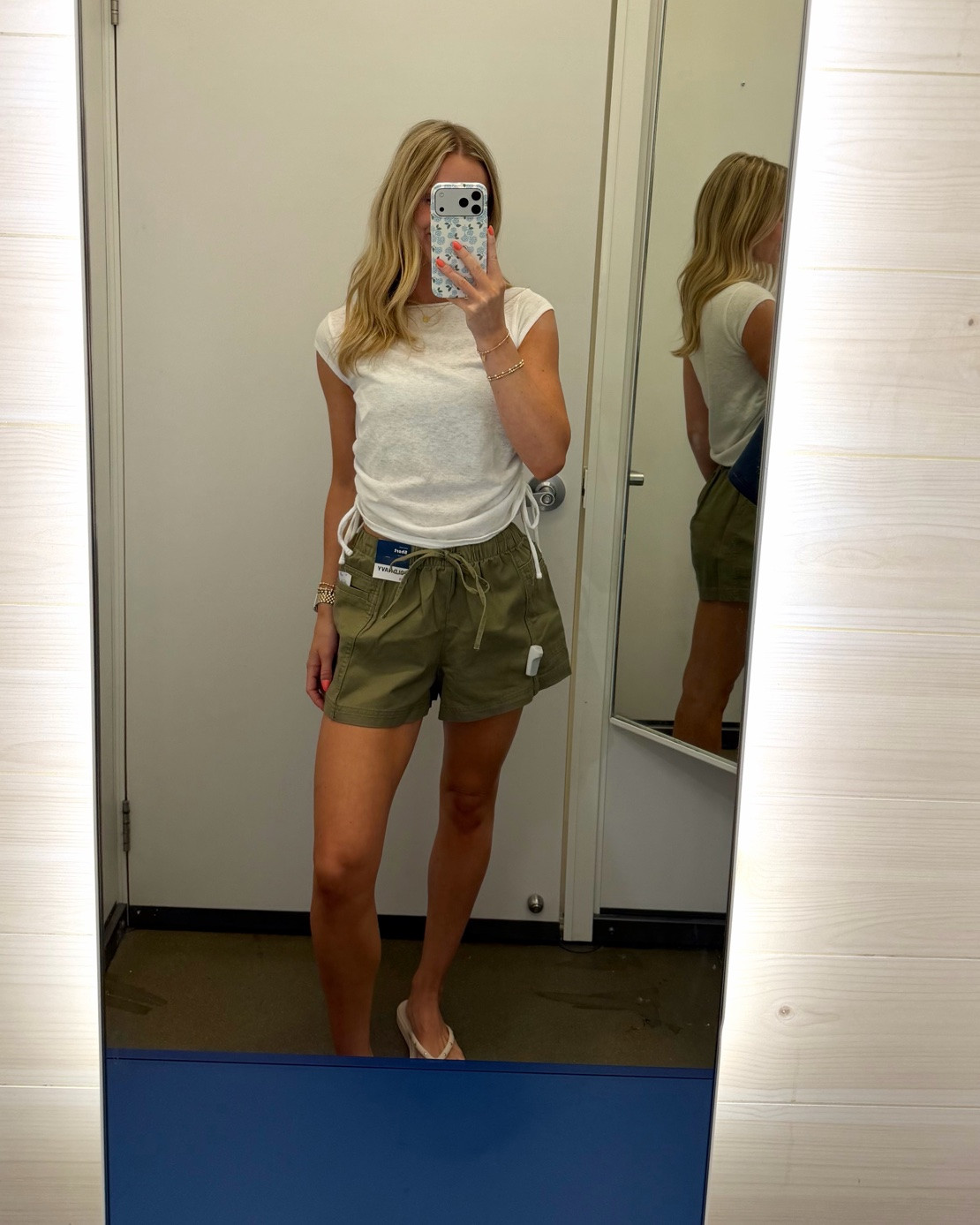 Mini Old Navy fitting room try-on! All of these summer staples are 50% off today! 

I wore an XS in everything, going to grab the utility shorts & linen pants online in an xxs as they were just a tad big! 

Also linking some more sale finds! 

#oldnavy #oldnavystyle #oldnavyhaul #summerfashion #summeroutfitideas #linenpants #affordablefashion #casualstyle #everydaystyle

#LTKSaleAlert