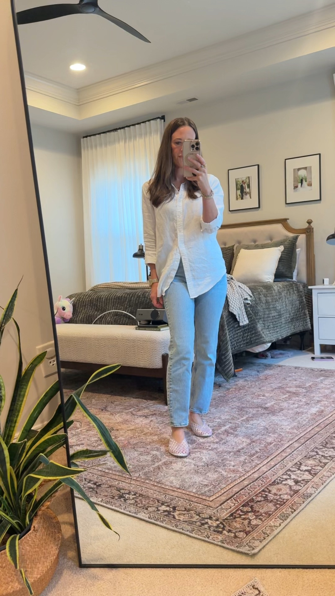 Casual chic with year-round basics 🤍

Quince linen button-down + Abercrombie straight-leg jeans + TKEES sandals. An easy elevated casual outfit for work, lunch, travel, or everyday.

Sizing: Quince linen button-down: S | Abercrombie jeans: 25R

Use my Quince code INFG-26LINENANDLIGHTCO10 for 10% off your first order.

#LTKStyleTip #LTKClassicStyle #LTKCapsuleWardrobe #LTKDenim

#LTKgrwm #LTKootd #LTKSeasonal