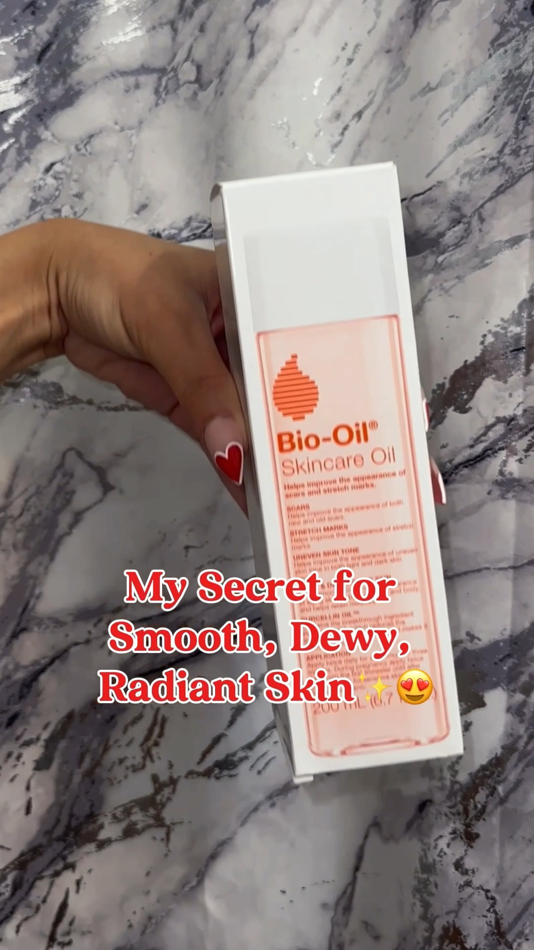 Here is my every day glow secret 🤭✨ I mix one drop of Bio-Oil into my face moisturizer for smooth, dewy, radiant skin! My skin is always glowing and super hydrated! A simple step in my skincare routine, but gives an unreal glow! 😍😍✨✨

#skincareroutine #glowingskin #everydayskincare #glassskin #faceoil #skincareessentials #skincarefavorites #glowroutine #everydayskincare #dewyskin #LTKFindsUnder50 #ultabeauty #amazonfinds #target #walmart

#LTKmorningroutine #LTKBeauty #LTKselfcare