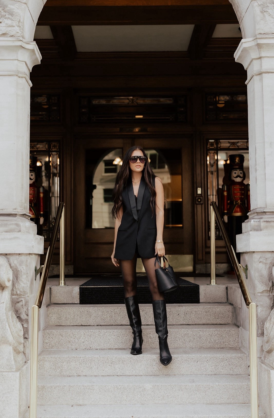 H&M Tuxedo Blazer Vest 
-
Mentionables - use code: KristinRose

#LTKHoliday #LTKootd