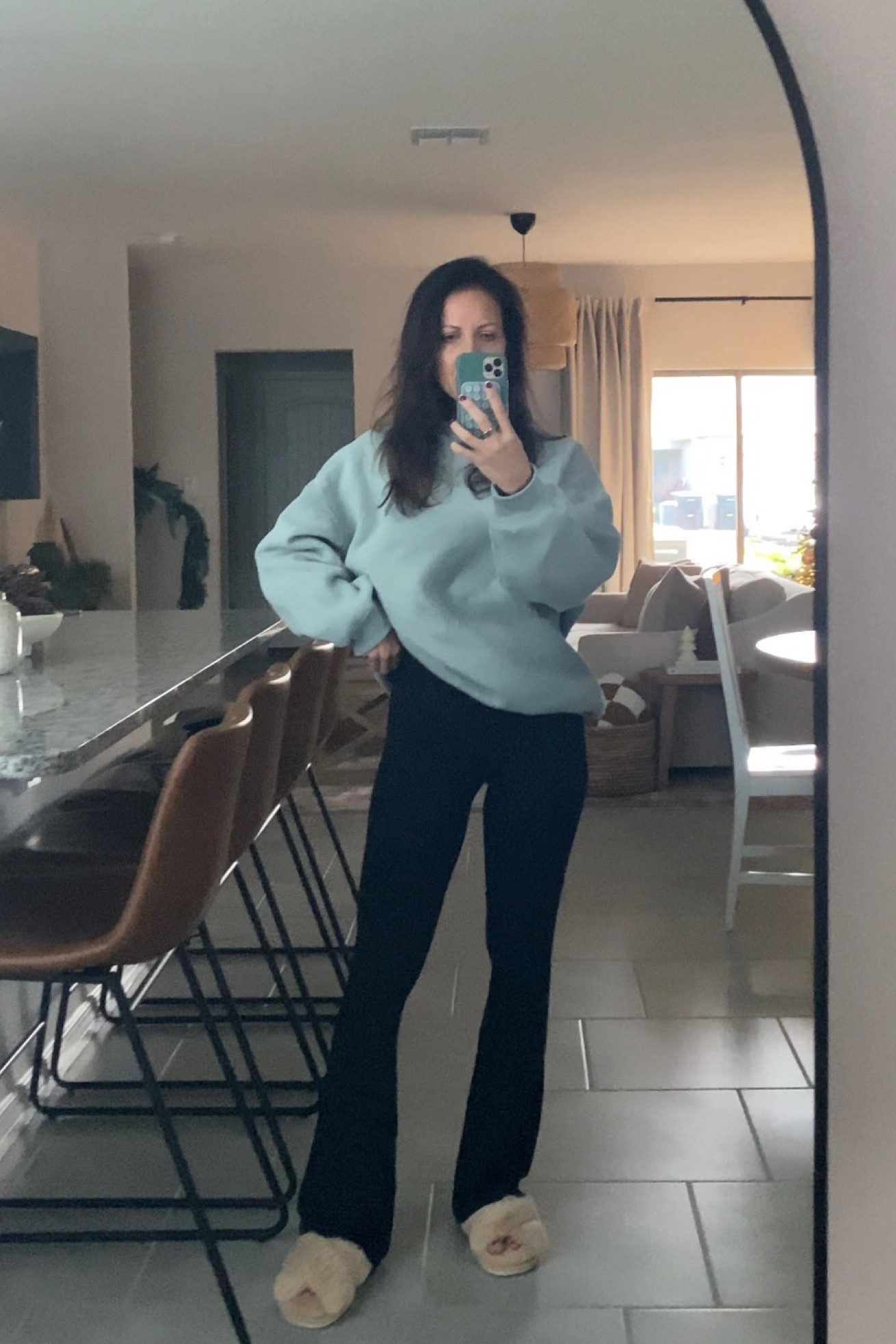 Oversized Amazon sweatshirt. Aerie flare legging. Fuzzy slippers 

#LTKGiftGuide #LTKfindsunder100