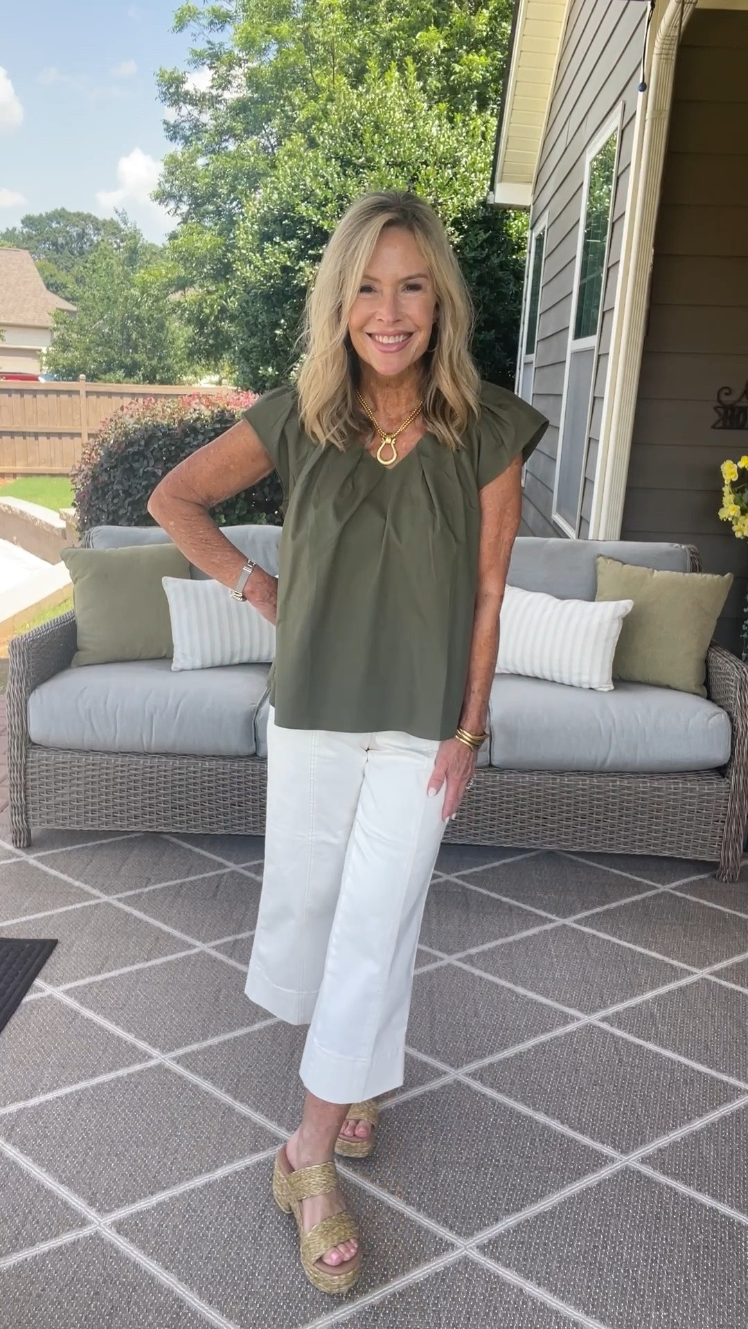 Love this pretty olive top paired with cream pants.

#LTKgrwm #LTKdayinmylife #LTKootd