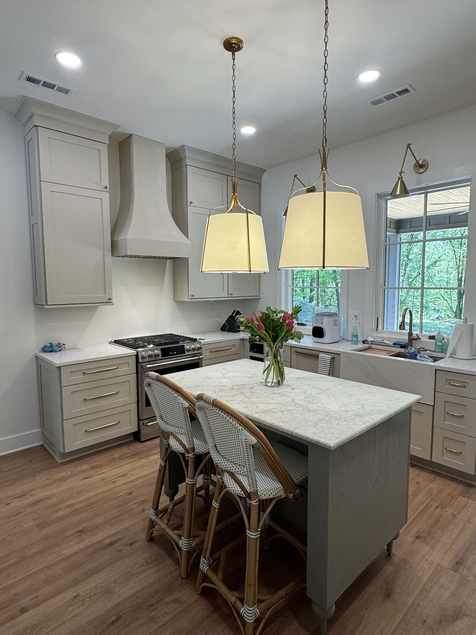Love how this kitchen is turning out!!! So much fun with this build! 

#LTKSaleAlert #LTKHome #LTKdayinmylife